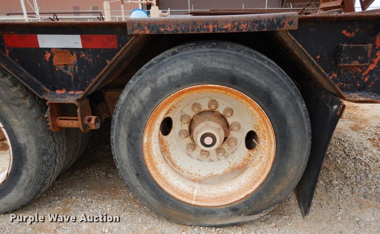 image for item DJ6573 1996 Clark drop deck equipment trailer