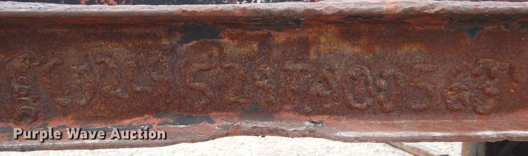 image for item DJ6573 1996 Clark drop deck equipment trailer