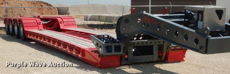 image for item DJ8960 2005 Fontaine Magnitude 55L  lowboy equipment trailer