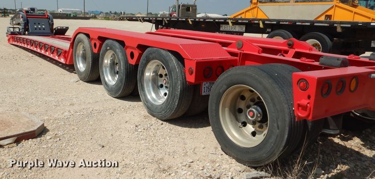 image for item DJ8960 2005 Fontaine Magnitude 55L  lowboy equipment trailer