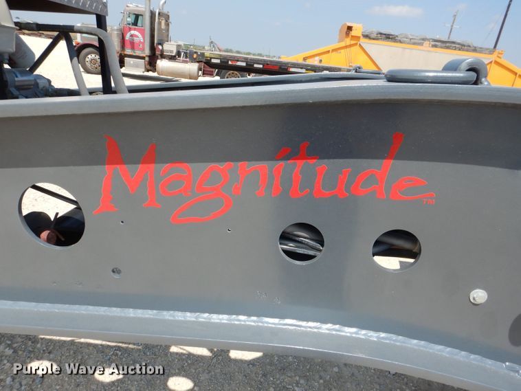 image for item DJ8960 2005 Fontaine Magnitude 55L  lowboy equipment trailer