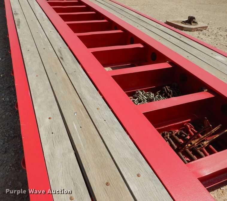 image for item DJ8960 2005 Fontaine Magnitude 55L  lowboy equipment trailer