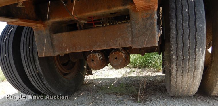 image for item DJ8961 1992 Transcraft TL120  flatbed trailer