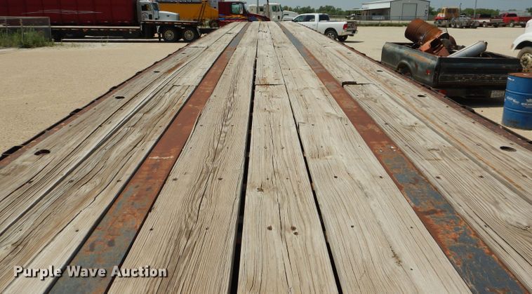 image for item DJ8961 1992 Transcraft TL120  flatbed trailer