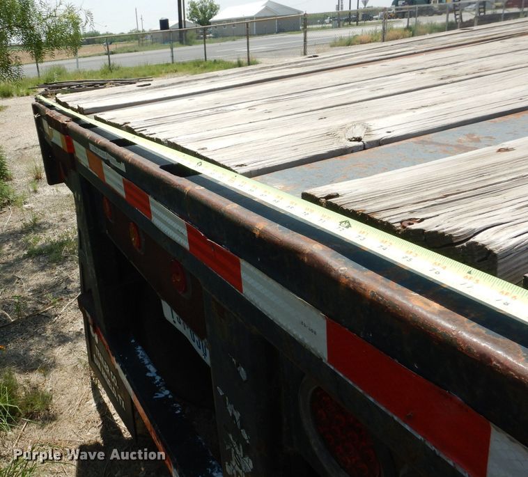 image for item DJ8961 1992 Transcraft TL120  flatbed trailer