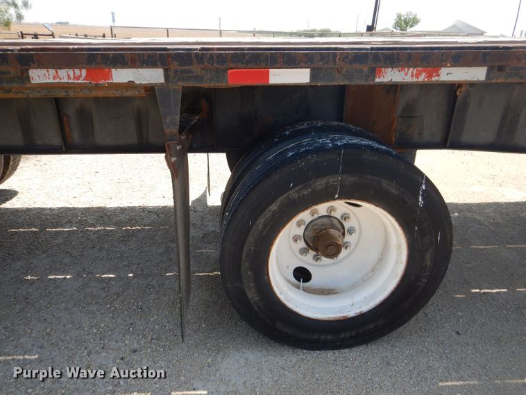 image for item DJ8961 1992 Transcraft TL120  flatbed trailer