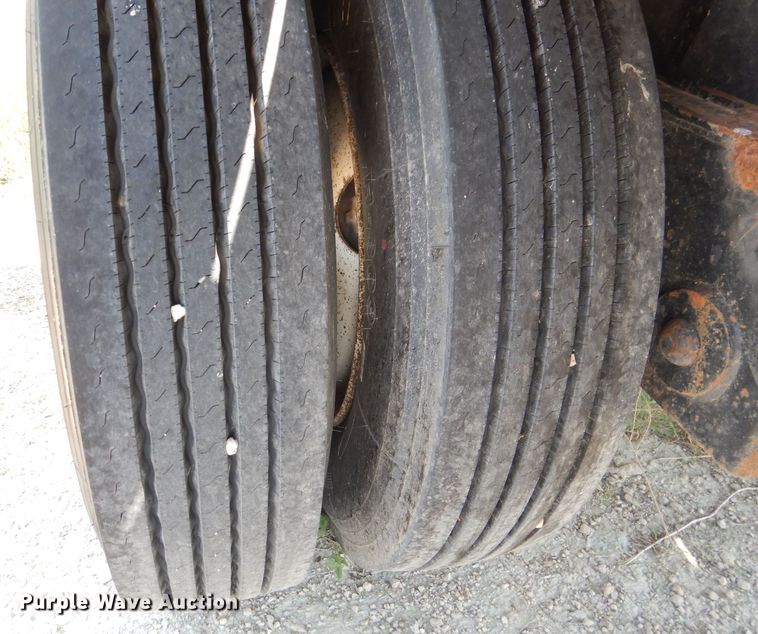 image for item DJ8961 1992 Transcraft TL120  flatbed trailer