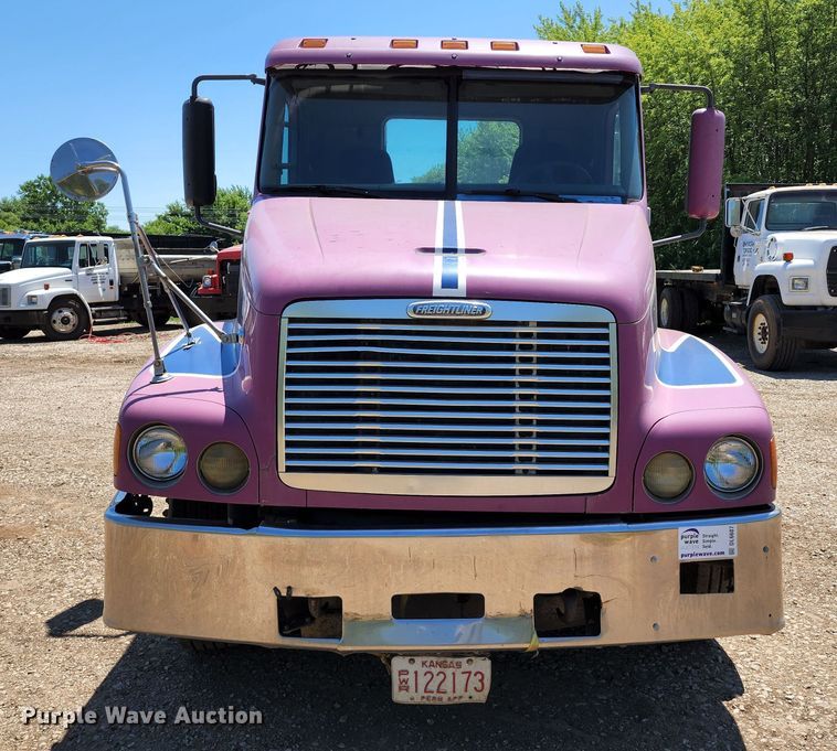 image for item DL6607 1998 Freightliner FLC120  semi truck