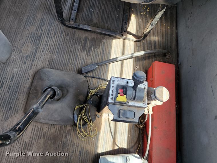 image for item DL6607 1998 Freightliner FLC120  semi truck