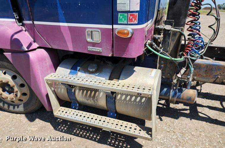 image for item DL6607 1998 Freightliner FLC120  semi truck