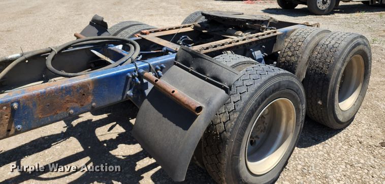 image for item DL6607 1998 Freightliner FLC120  semi truck