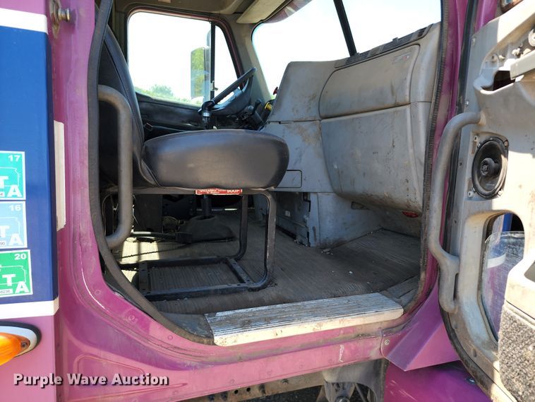 image for item DL6607 1998 Freightliner FLC120  semi truck