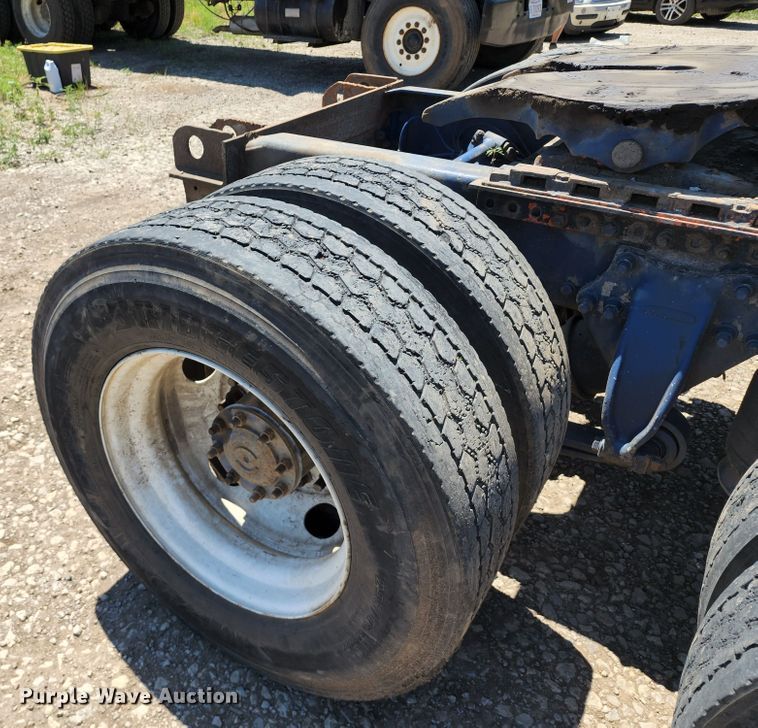 image for item DL6607 1998 Freightliner FLC120  semi truck