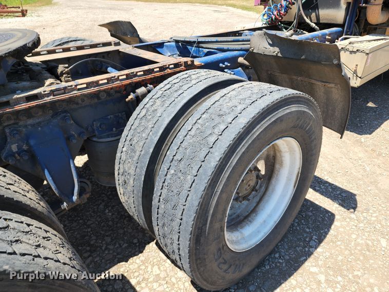 image for item DL6607 1998 Freightliner FLC120  semi truck