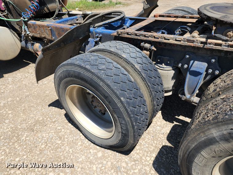 image for item DL6607 1998 Freightliner FLC120  semi truck