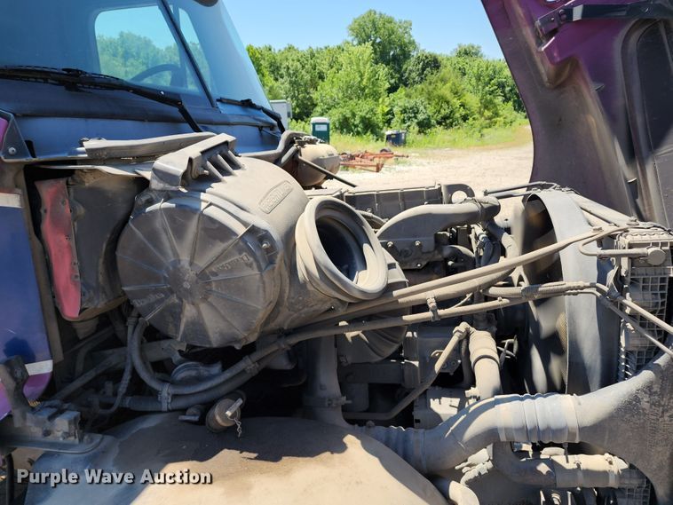 image for item DL6607 1998 Freightliner FLC120  semi truck