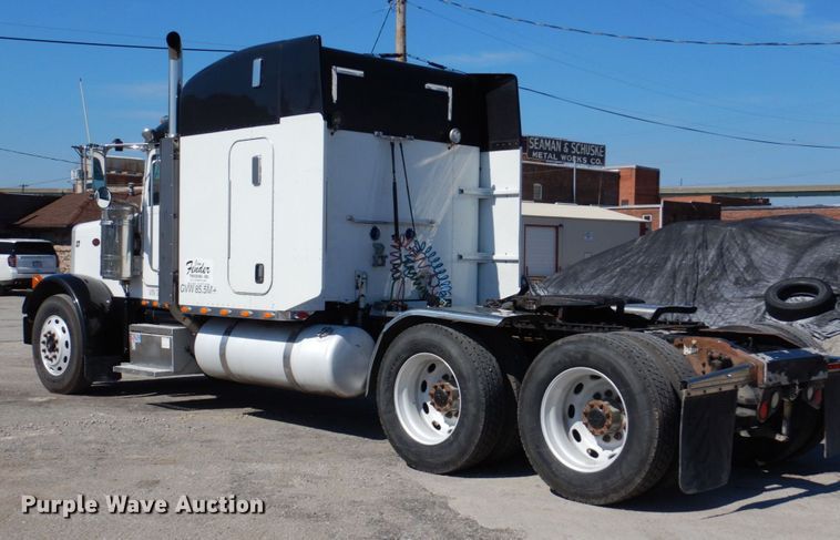 image for item DM2282 2007 Peterbilt 379  semi truck