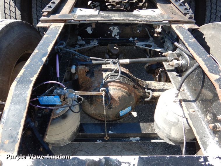 image for item DM2282 2007 Peterbilt 379  semi truck