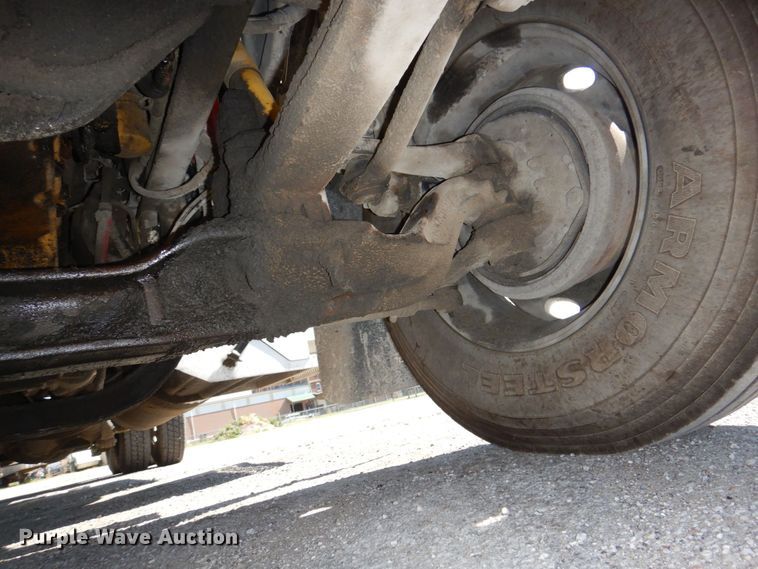 image for item DM2282 2007 Peterbilt 379  semi truck