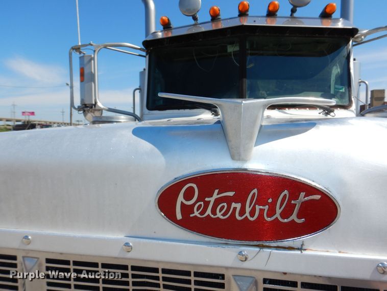 image for item DM2282 2007 Peterbilt 379  semi truck
