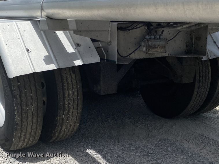 image for item DM4177 1994 Stainless Tank & Equipment  tank trailer