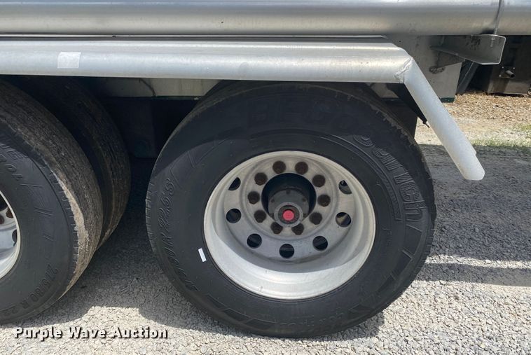 image for item DM4177 1994 Stainless Tank & Equipment  tank trailer