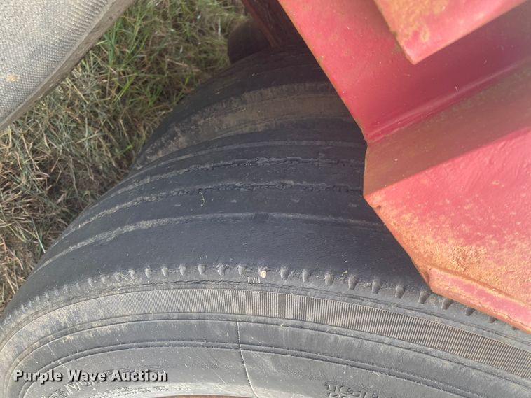 image for item DM4221 1998 Tarasport  drop deck equipment trailer