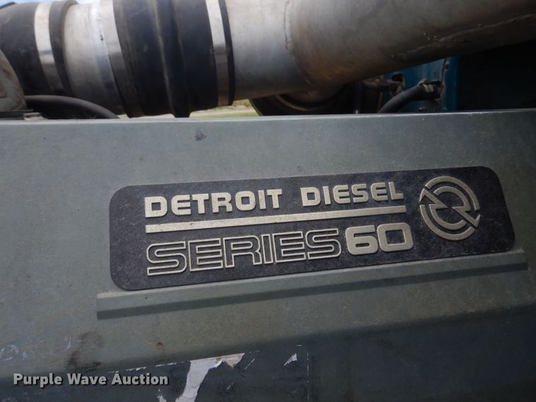 image for item DN0417 1999 Peterbilt 389  semi truck