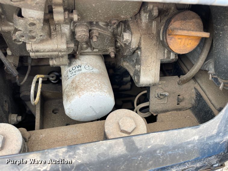 image for item DN5008 2013 Peterbilt 587  semi truck