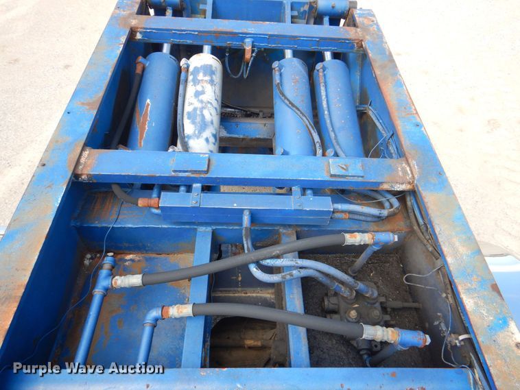 image for item DP4263 1987 Talbert T3BDW-40-HRG-RA-T1  lowboy equipment trailer