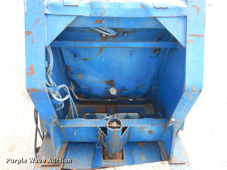 image for item DP4263 1987 Talbert T3BDW-40-HRG-RA-T1  lowboy equipment trailer