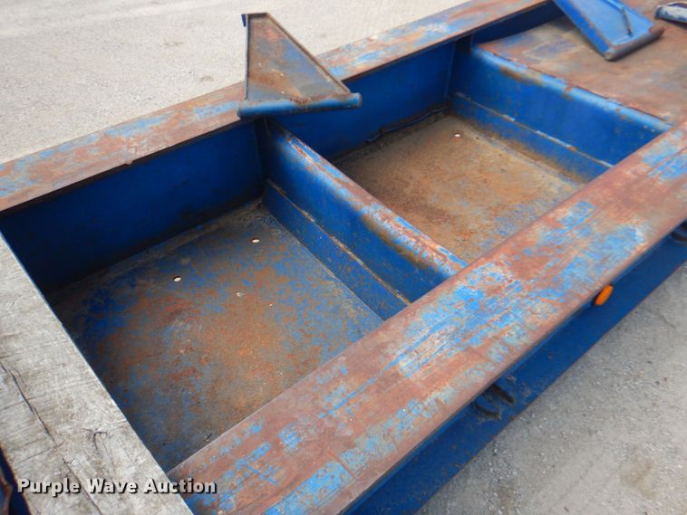 image for item DP4263 1987 Talbert T3BDW-40-HRG-RA-T1  lowboy equipment trailer