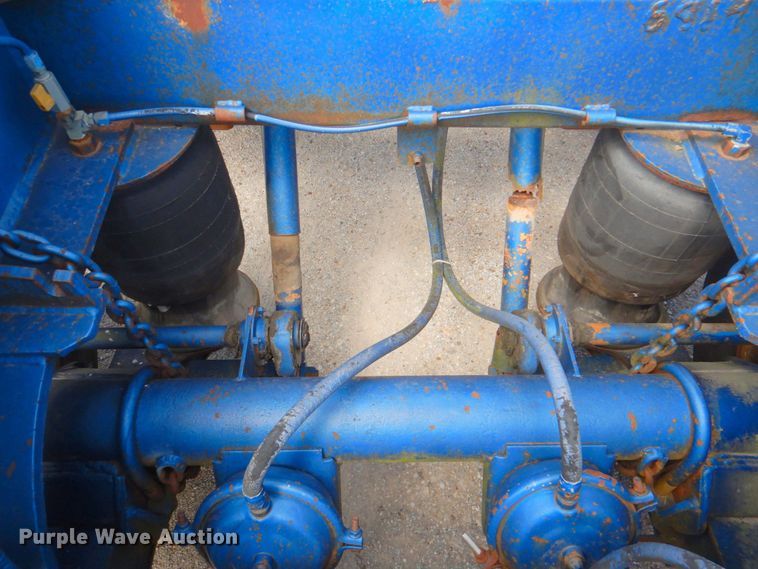 image for item DP4263 1987 Talbert T3BDW-40-HRG-RA-T1  lowboy equipment trailer