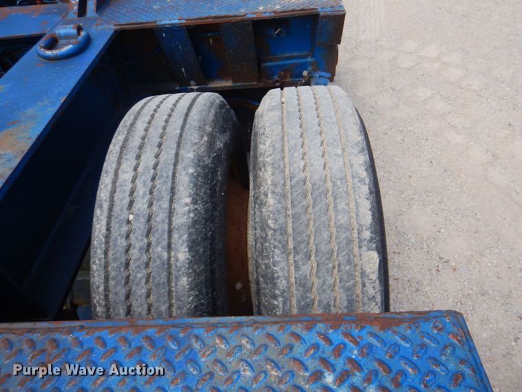 image for item DP4263 1987 Talbert T3BDW-40-HRG-RA-T1  lowboy equipment trailer