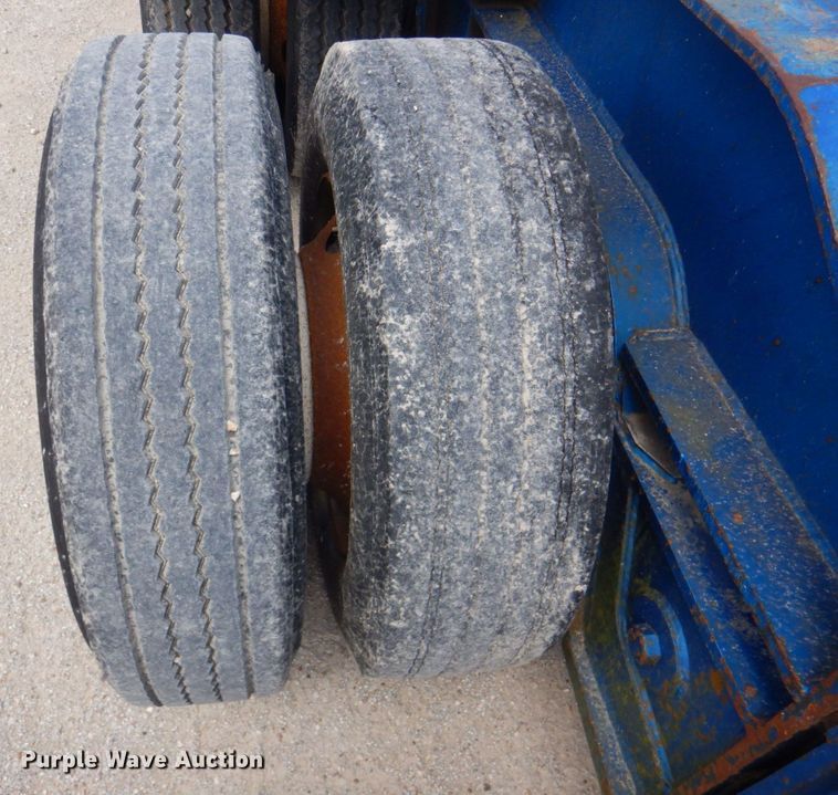 image for item DP4263 1987 Talbert T3BDW-40-HRG-RA-T1  lowboy equipment trailer