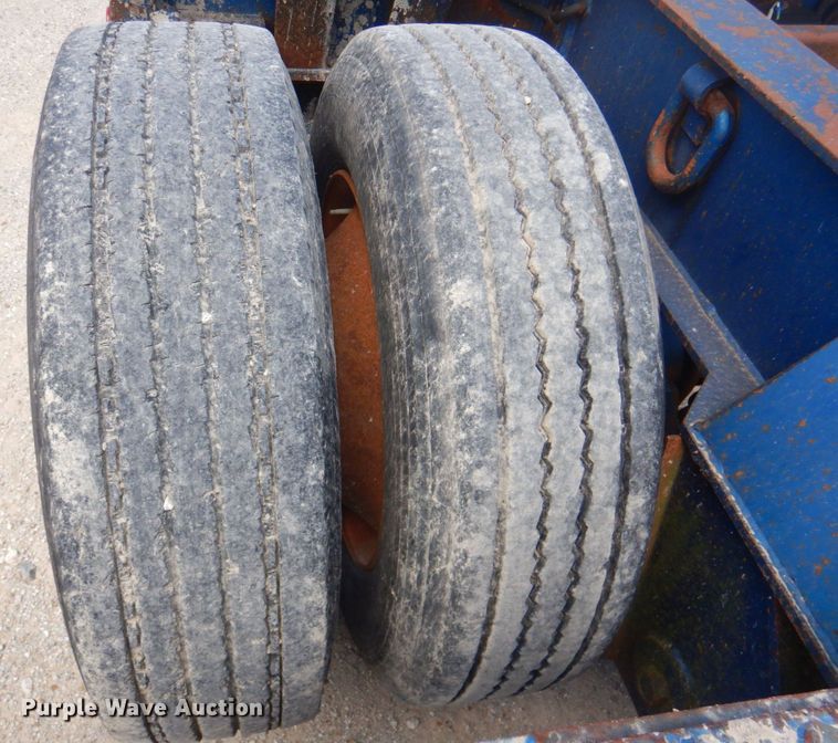 image for item DP4263 1987 Talbert T3BDW-40-HRG-RA-T1  lowboy equipment trailer