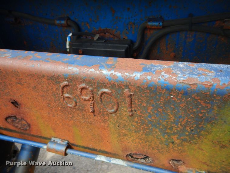 image for item DP4263 1987 Talbert T3BDW-40-HRG-RA-T1  lowboy equipment trailer