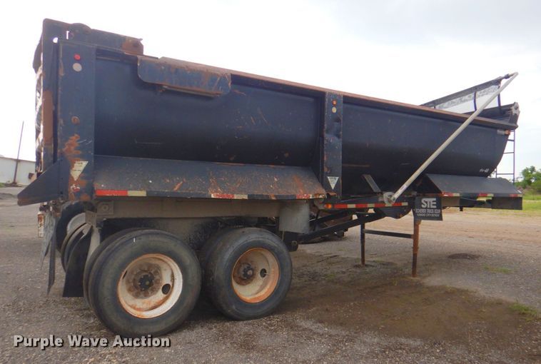 image for item DP4280 1997 Western STR261/4F  end dump trailer