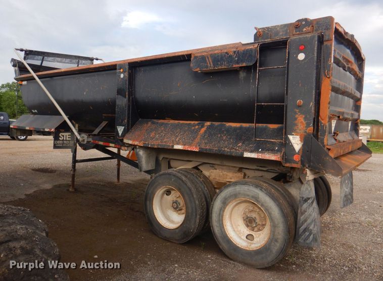 image for item DP4280 1997 Western STR261/4F  end dump trailer