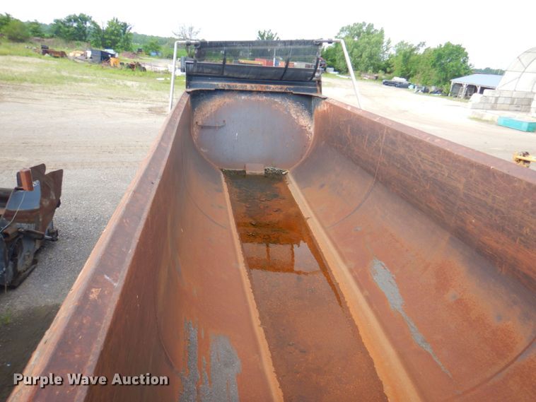 image for item DP4280 1997 Western STR261/4F  end dump trailer