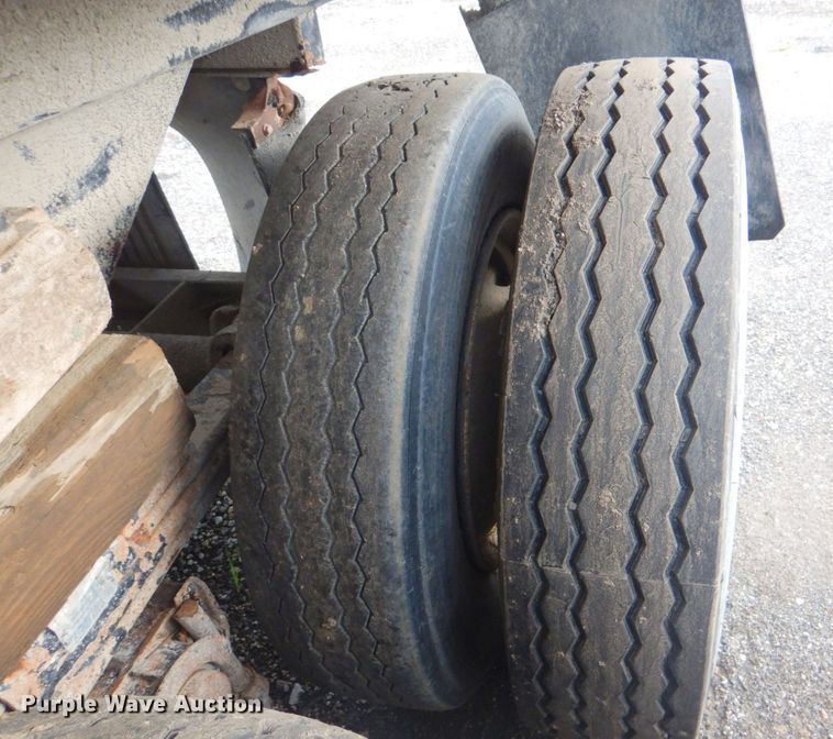 image for item DP4280 1997 Western STR261/4F  end dump trailer