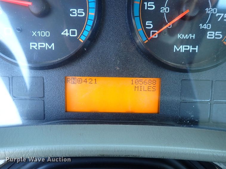 image for item DP4643 2012 International DuraStar 4300  truck cab and chassis