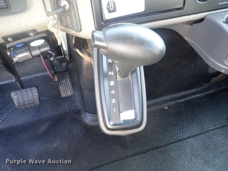 image for item DP4643 2012 International DuraStar 4300  truck cab and chassis