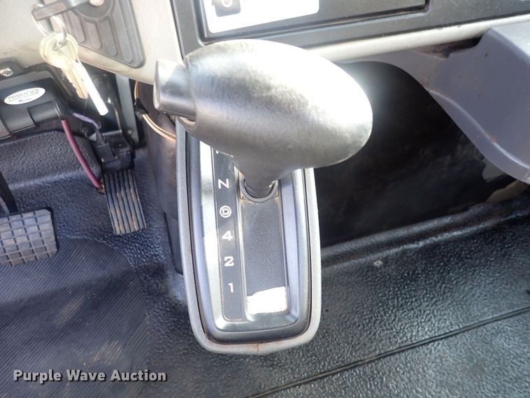 image for item DP4643 2012 International DuraStar 4300  truck cab and chassis