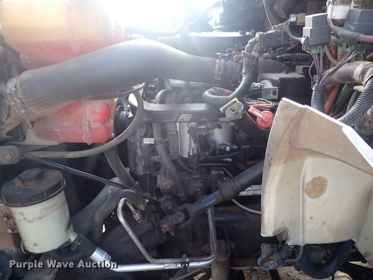 image for item DP4643 2012 International DuraStar 4300  truck cab and chassis