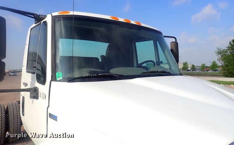 image for item DP4643 2012 International DuraStar 4300  truck cab and chassis