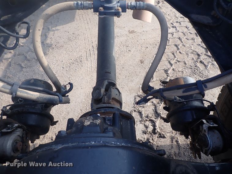 image for item DP4643 2012 International DuraStar 4300  truck cab and chassis