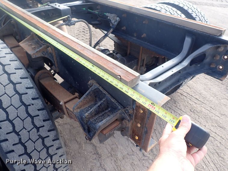 image for item DP4643 2012 International DuraStar 4300  truck cab and chassis