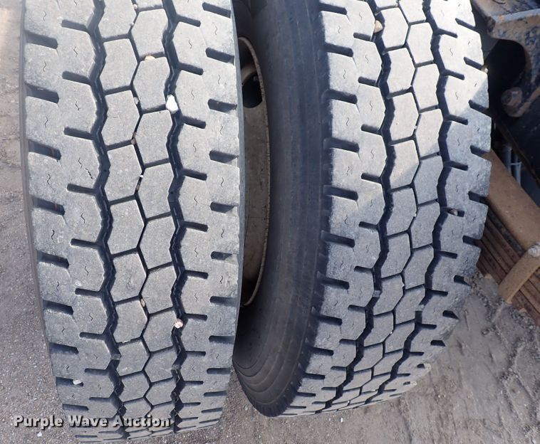 image for item DP4643 2012 International DuraStar 4300  truck cab and chassis