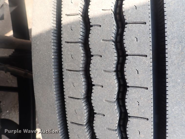 image for item DP4643 2012 International DuraStar 4300  truck cab and chassis